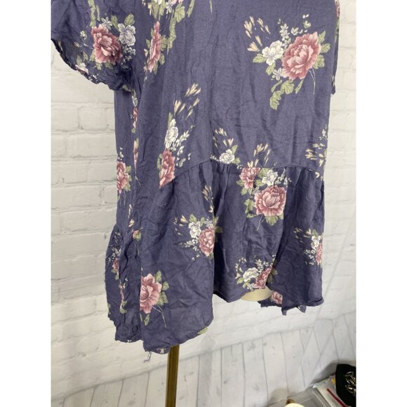 ⭐ 3/$15 Arizona Jean Co XL Purple Floral Ruffle Peplum Top With Short Sleeves - Picture 3 of 7